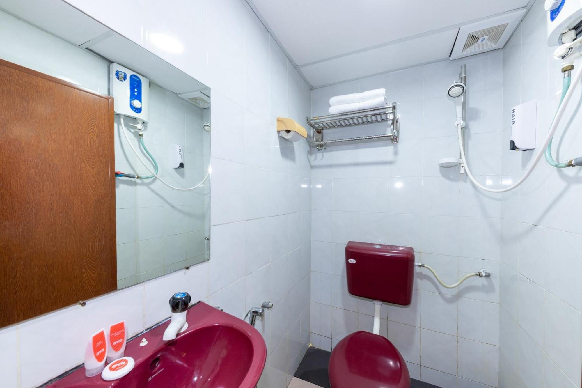 Super Oyo 432 My 7Days Inn Τζόχορ Μπάχρου Εξωτερικό φωτογραφία