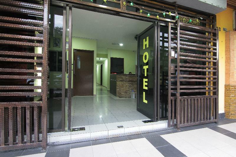Super Oyo 432 My 7Days Inn Τζόχορ Μπάχρου Εξωτερικό φωτογραφία